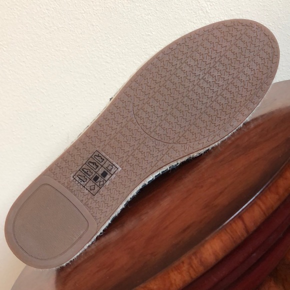 MICHAEL Michael Kors LOLA ESPADRILLE SHOES - Picture 7 of 7